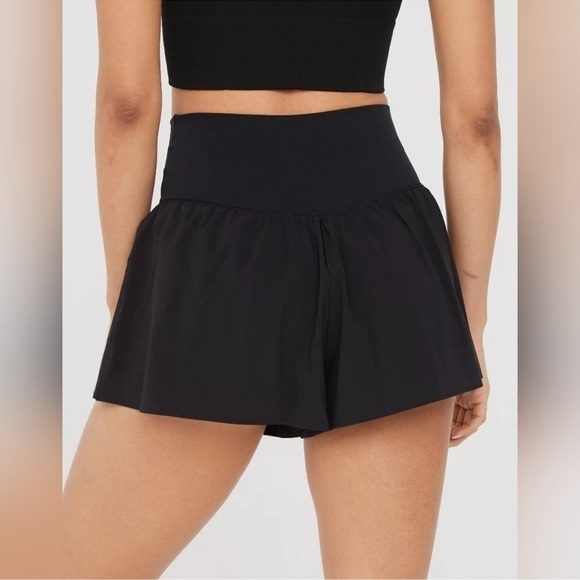 Aerie Crossover Flowy Stretch Shorts - Picture 2 of 7
